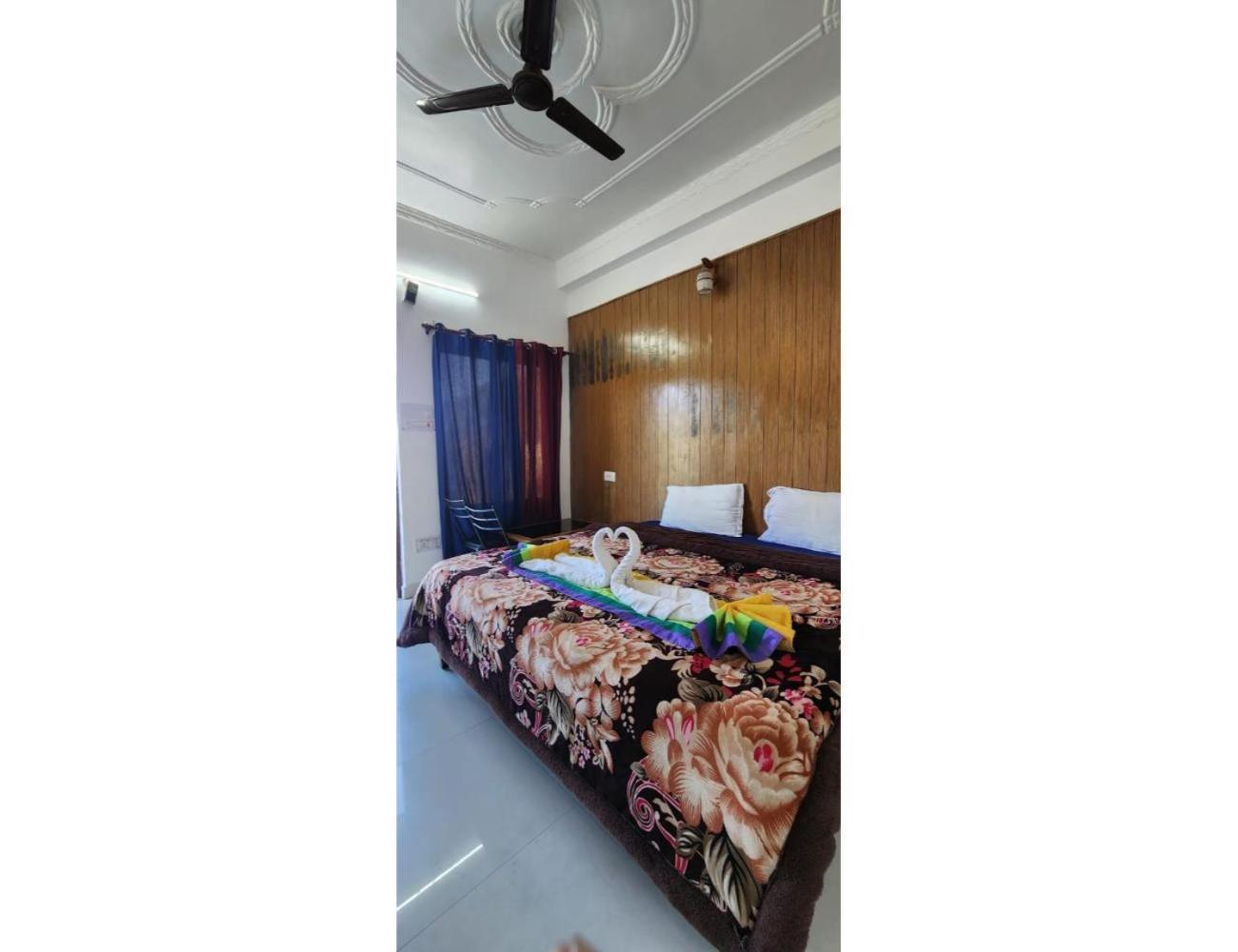 Monal Cafe And Homestay, Suwakholi Homestay