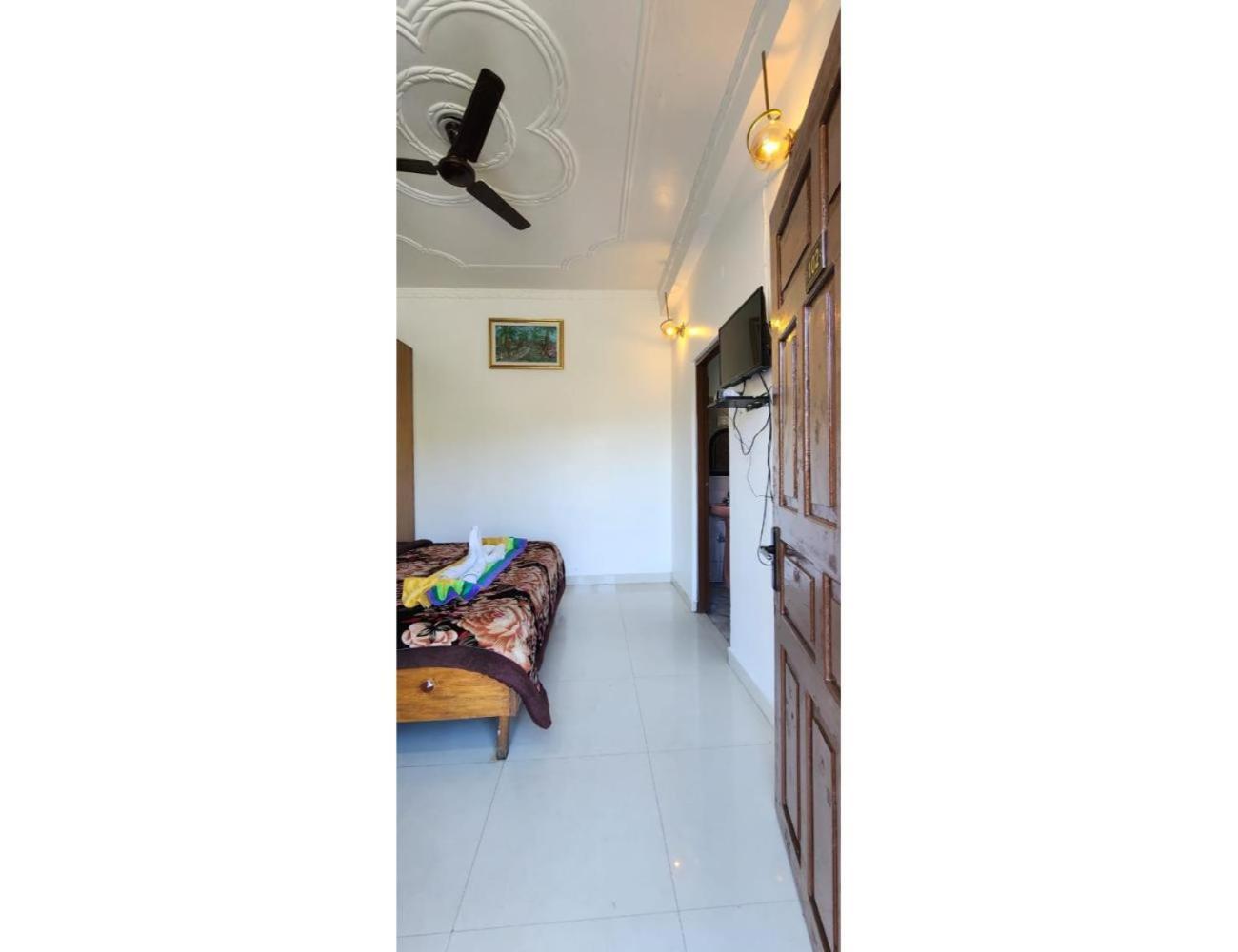 Homestay Monal Cafe And Homestay, Suwakholi Mussoorie